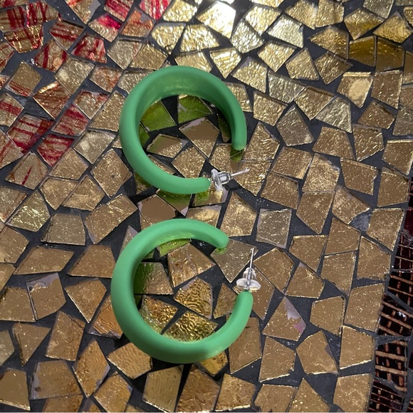 no name brand Jewelry - Green Earrings